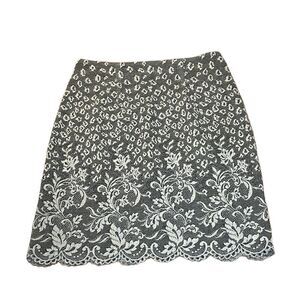 Vtg stretchy lace skirt, white, black, grey, 10